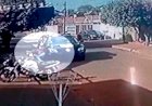 Ciclista pula de bike para não ser atropelado por viatura da PM em Quirinópolis