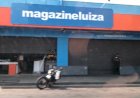 Criminosos invadem Magazine Luiza em Jaraguá e furtam notebooks e TVs