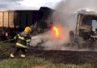 Bombeiros controlam fogo em carreta carregada com calcário em Goianésia