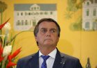 Bolsonaro anuncia reajuste de 33,24% no piso salarial dos professores