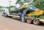 Senador Vanderlan Cardoso visita Ceres para entregar escavadeira hidráulica