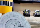 Caminhoneiro passa a noite lavando caminhão após tomar rebite e ser parado pela PRF
