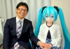 Japonês que 'se casou' com holograma afirma que nunca traiu: 