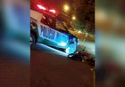 Motociclista vai pagar bolada de multa após 'dar grau' na frente da polícia e tentar fugir em seguida