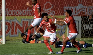 De virada o Vila Nova goleia o Remo e encaminha o Tri na série C