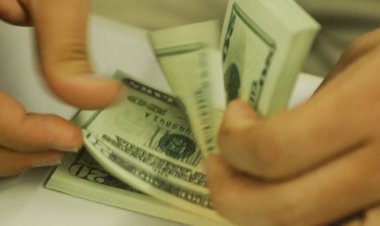 Dólar recua para R$ 5,32 após divulgação de ata do Copom