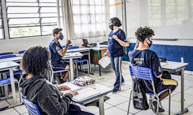 Em Goiás: Novo decreto mantém aulas presenciais nas escolas com até 30% dos alunos
