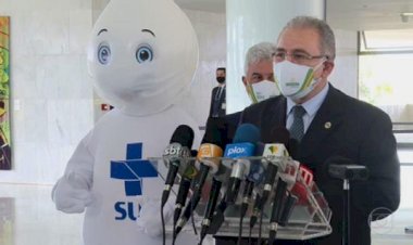 Queiroga anuncia secretaria para combate à Covid e diz que Bolsonaro deu 'autonomia'