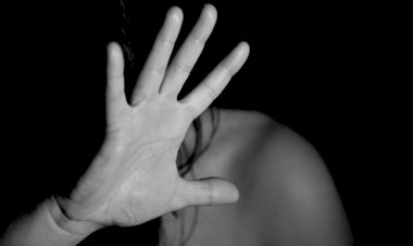 Justiça manda Google e Facebook removerem vídeo que mostra pastor beijando adolescente
