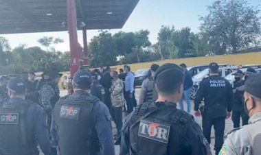 Cavalaria da PMGO dá apoio na operação que busca por autor de chacina no DF