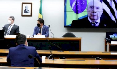 Henrique Meirelles parabeniza Caiado pela criação da Secretaria da Retomada