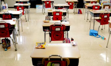 Alunos e professores vacinados não precisam usar máscara nos EUA, definem autoridades de saúde