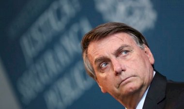 A jornalistas, Bolsonaro se desculpa por declaração polêmica