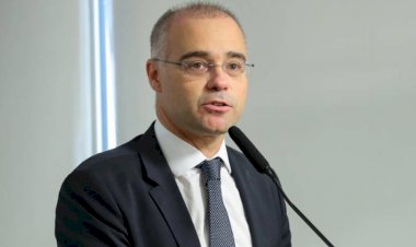 Presidente da OAB chama indicação de André Mendonça ao STF de ''vergonha''