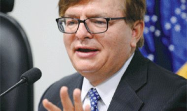 Acumulação de cargo de dedicação exclusiva com atividade remunerada é improbidade