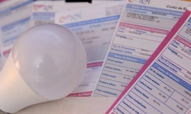 Conta de luz seguirá na bandeira vermelha 2 em setembro