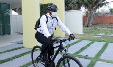 Juiz percorre 44 km de bicicleta, três vezes por semana, para ir ao trabalho