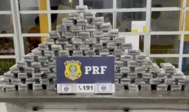 Pai e filho são presos com cocaína avaliada em R$ 40 milhões em Jaraguá