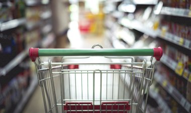 Promotora pede habeas corpus para mãe de 5 que furtou miojo e refrigerante em mercado