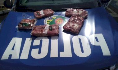 Em Goiás: Duas mulheres são flagradas furtando peças de picanha e linguiça de atacadista
