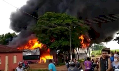 Incêndio em Nova Glória destrói parte de fábrica de estofados