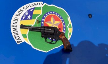 Em Goiás: Além do adolescente com revólver, PM também apreendeu outro estudante com simulacro de arma