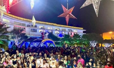 Ceres abre festividades de Natal com evento na Praça Cívica