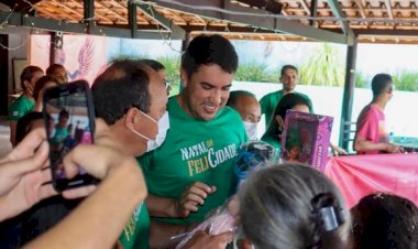 6 mil brinquedos são distribuídos em festa na Praça do Coreto em Jaraguá