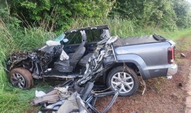 Em Goiás: Engenheiro agrônomo morre após bater contra caminhões na BR-153