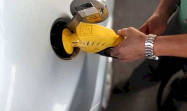 Bolsonaro diz que zerará imposto sobre diesel, se PEC que modifica tributos passar