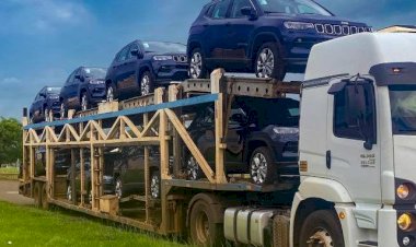 Prefeito que presentou 15 netos com carro também deu casa para filhos