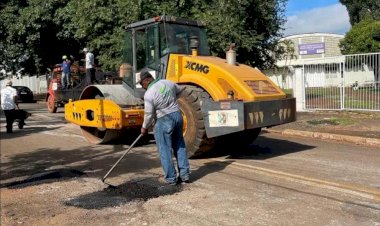 Prefeitura de Ceres realiza operação tapa-buracos em ruas e avenidas da cidade