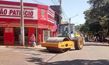 Ceres: Prefeitura realiza serviços de tapa-buracos durante feriado de Tiradentes
