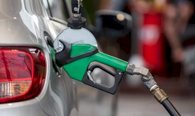 Preço da gasolina sobe pela 4ª semana seguida e marca novo recorde
