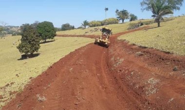 Prefeitura de Ceres continua a todo vapor fazendo trabalho na zona rural