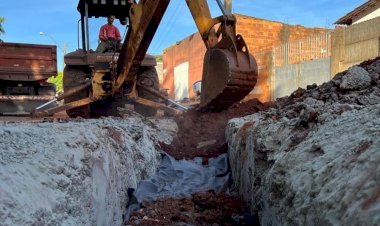 Prefeitura de Ceres realiza reconstrução da Avenida Bernardo Sayão