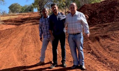 Prefeitura de Ceres continua trabalhos de manutenção na zona rural