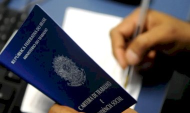 Desemprego recua para 8,7% no terceiro trimestre, com novo recorde de trabalhadores sem carteira assinada