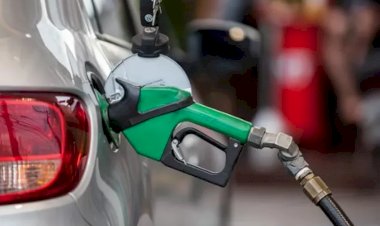 Gasolina cai e preço médio do litro volta a ficar abaixo de R$ 5 nos postos, diz ANP