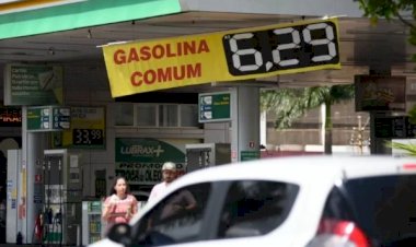 Novo ministro da Justiça manda investigar postos que aumentaram gasolina