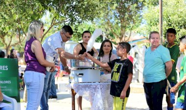 Em Ceres, prefeitura em ação leva serviços gratuitos nos bairros