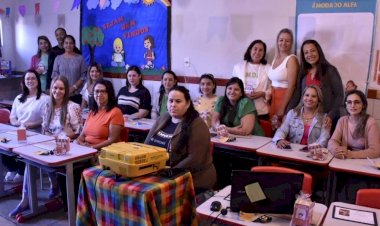 Prefeitura de Rialma realiza a formação de professores alfabetizadores II módulo do programa alfamais Goiás.