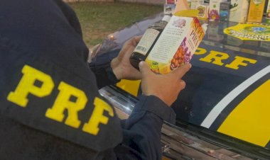 PRF apreende 8 mil produtos terapêuticos sem registro que seriam vendidos em Goiás