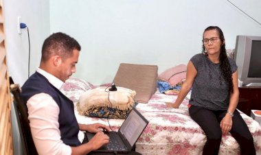 Em Goiás, juiz vai à casa de homem acamado e concede aposentadoria
