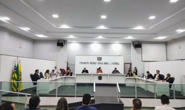 Ceres: 1ª Sessão Ordinária do mês de dezembro de 2023, vereadores elegeram Mesa Diretora para 2024, com Frederico da Pedrosa Presidente