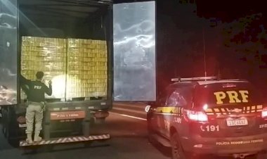 Carga com 103 mil latas de cerveja, sem nota fiscal é apreendida pela PRF na BR-153