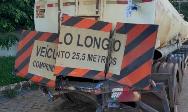 Em Goiás: Caminhoneiro que fugiu após colisão com ônibus é encontrado e conduzido à delegacia