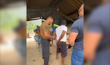 Polícia prende homem que esfaqueou filha de 9 meses durante briga com a esposa em Goiás