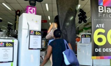 Comércio espera faturar R$ 738 milhões na Black Friday em Goiás