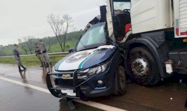Acidente: carro com servidores da Receita Federal invadiu pista contrária, diz concessionária